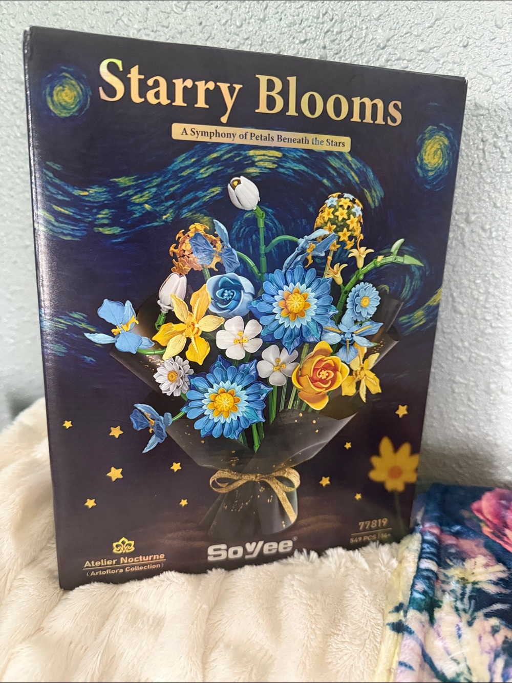 Soyvee Blue & Yellow Floral Bouquet crafting/Building lego style